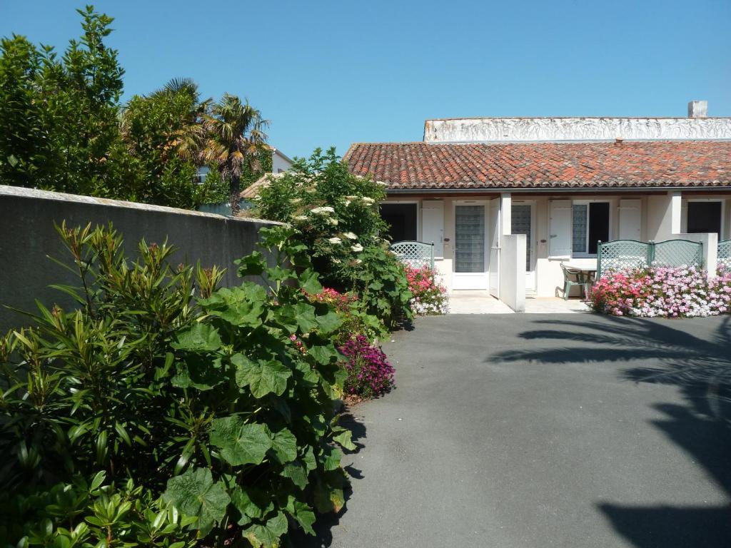 Chambres D'Hotes L'Insulaire Saint Denis d'Oleron Bagian luar foto